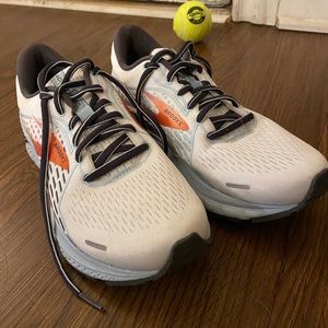 Brooks adrenaline gts 21 size 9